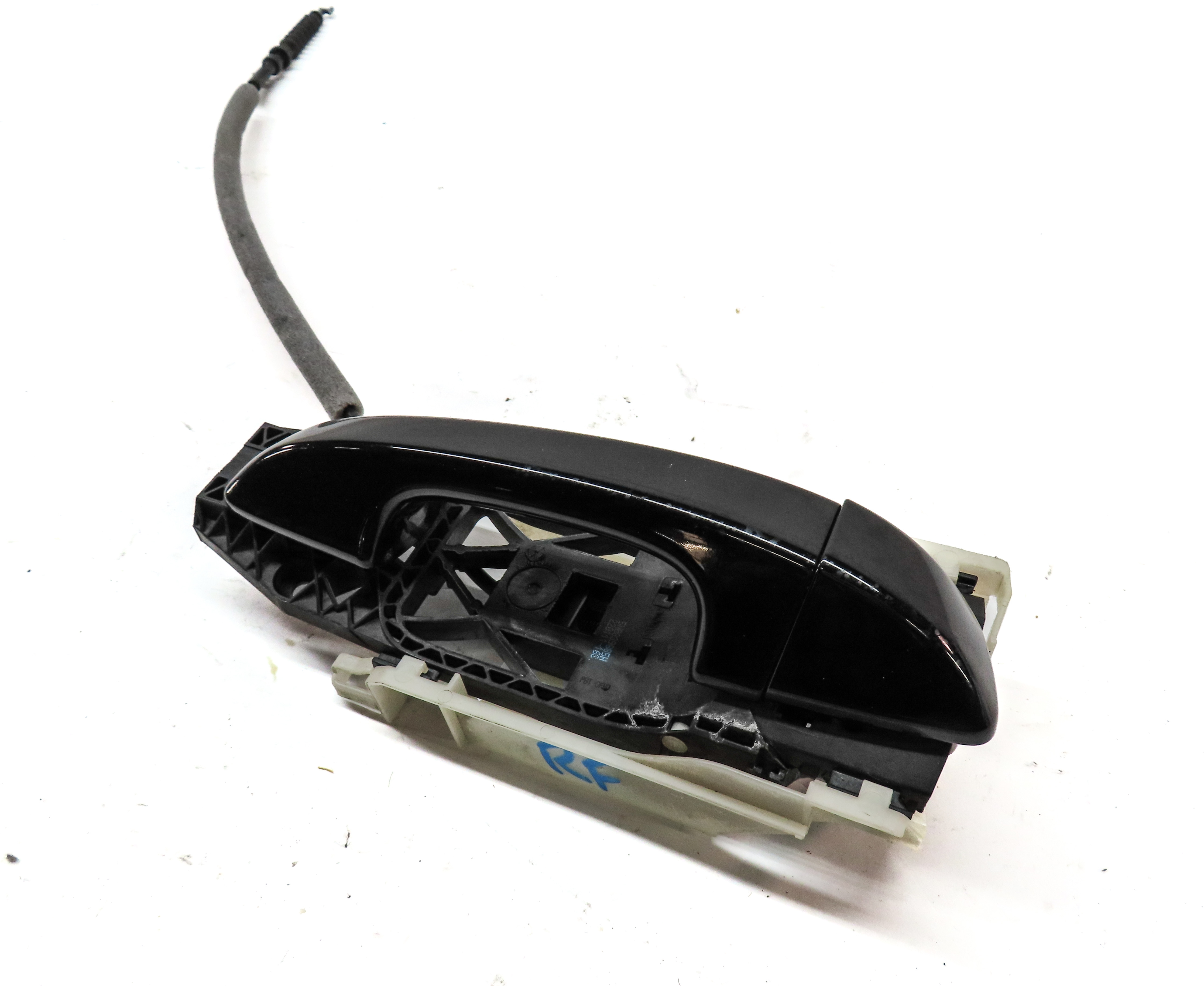 11-18 PORSCHE CAYENNE (958) FRONT RIGHT PASSENGER DOOR HANDLE (Black) — exact item pictured